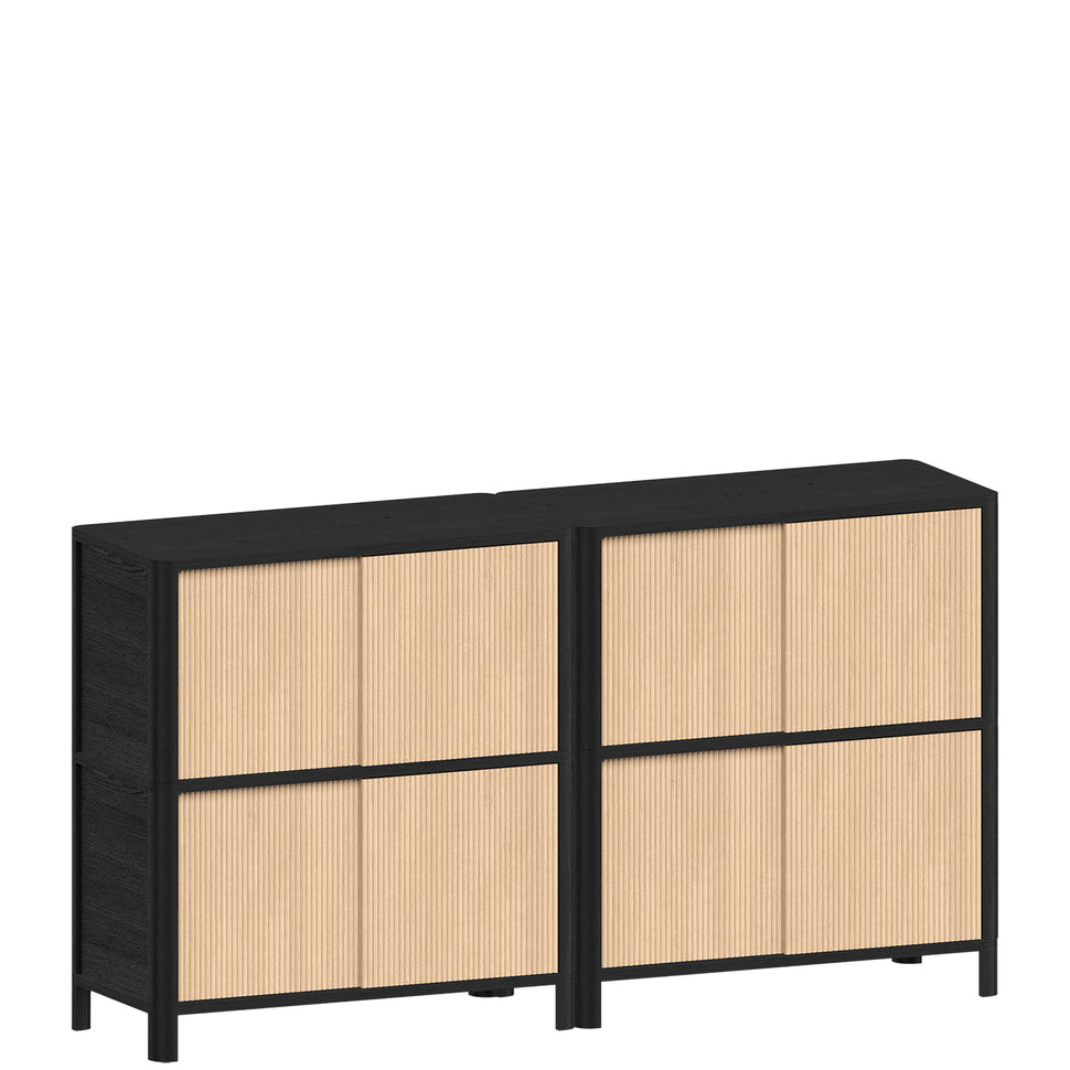 Cloe Aparador · Roble negro · Puertas de madera natural