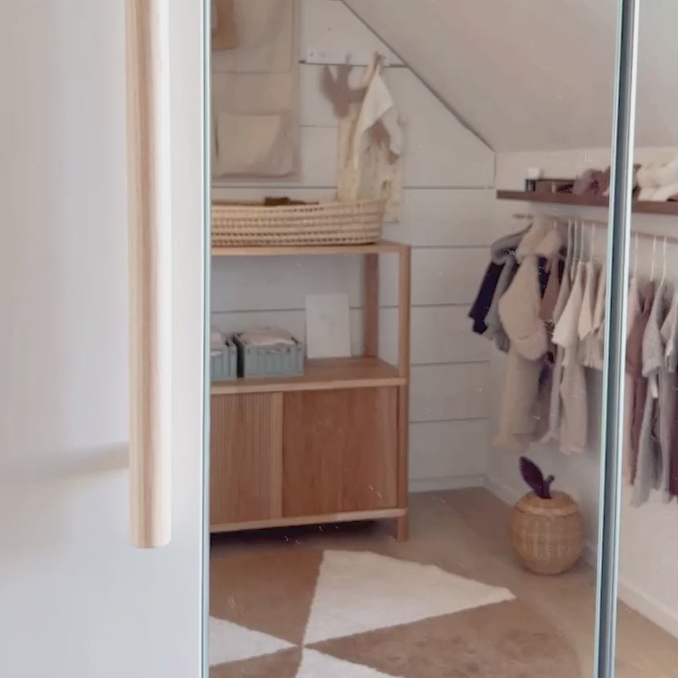 Cloe Compact Oak Shelving Unit