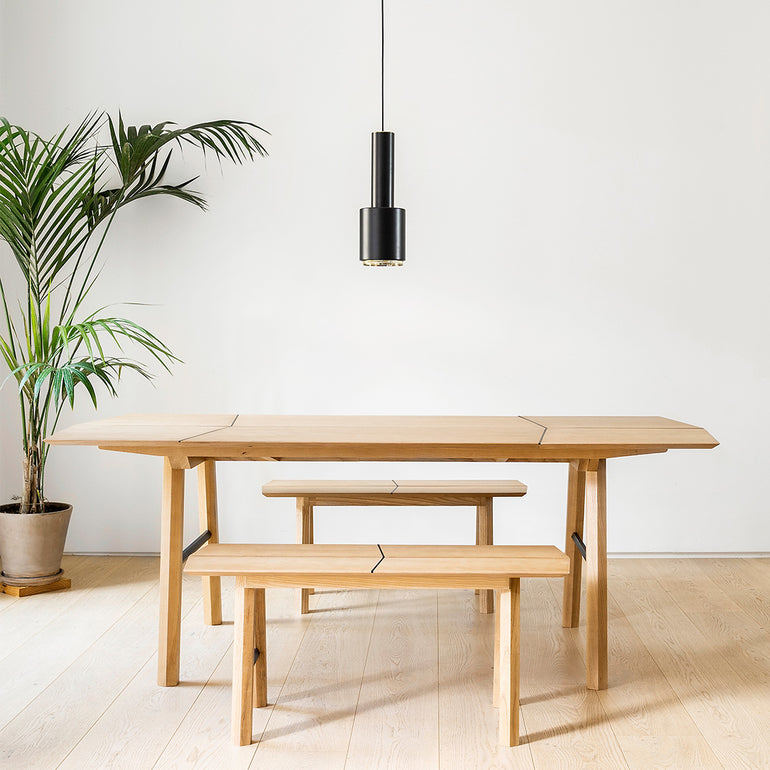 Savia Esstisch · Helles Holz & goldene Details – Woodendot